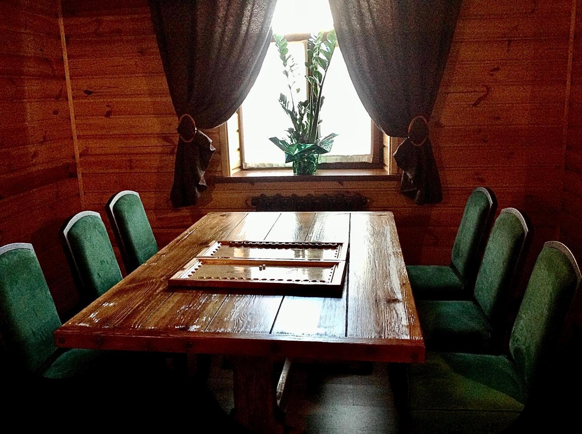 Hotel Bannyi Dvir Uzyn ภายนอก รูปภาพ